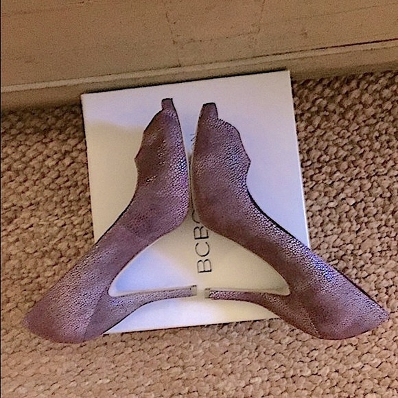 NEW BCBGENERATION HIGH HEELS PEEP TOE LEATHER HIGH HEELS 9.5 - Picture 3 of 5